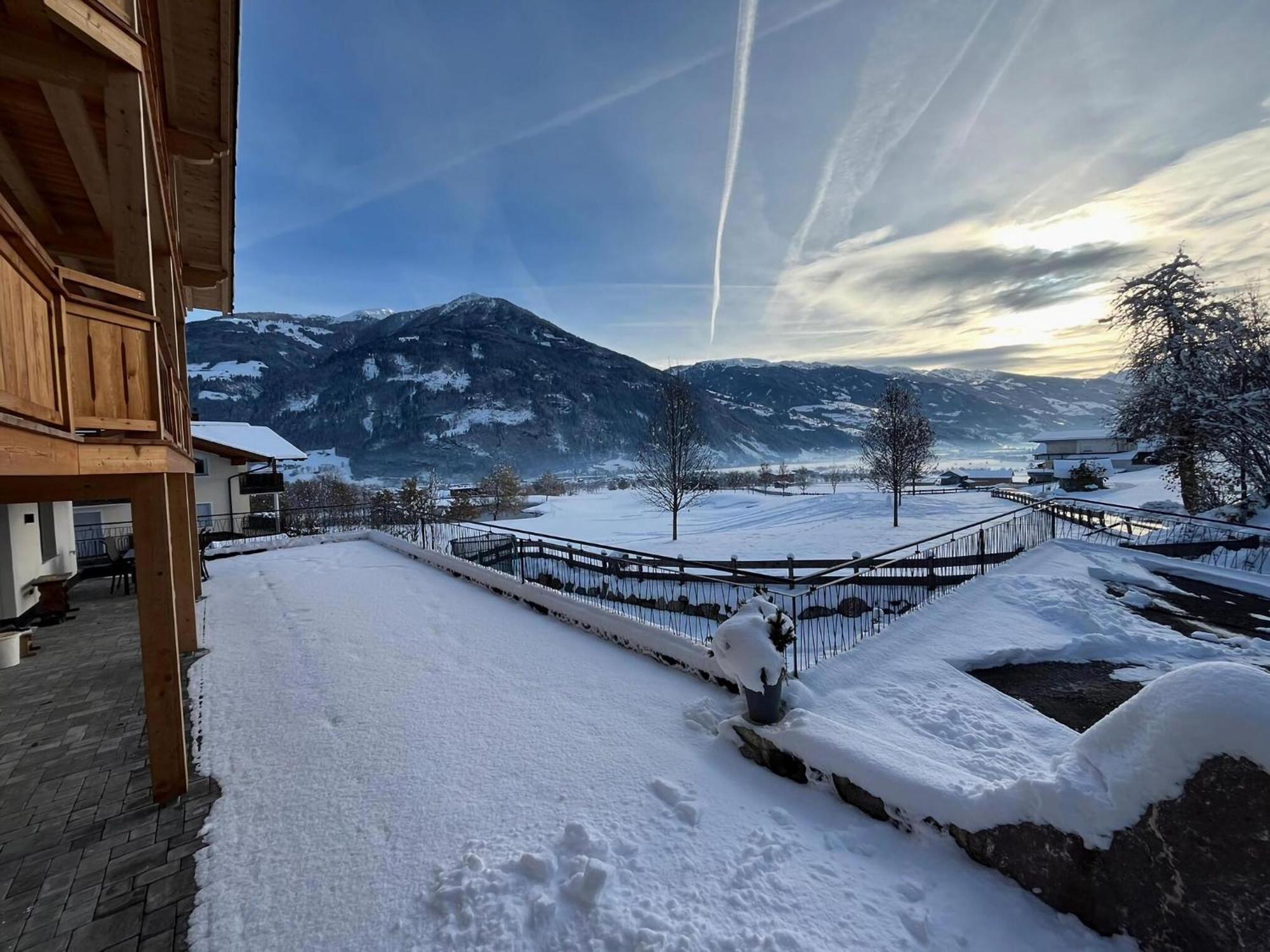 Thunhaus Apartments With Ski-Storage อูแดร์นส์ ภายนอก รูปภาพ
